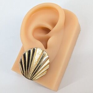 Gay Boyer Vintage Gold Shell Clip On Earrings Nautical Scalloped‎ Studs 1.25"